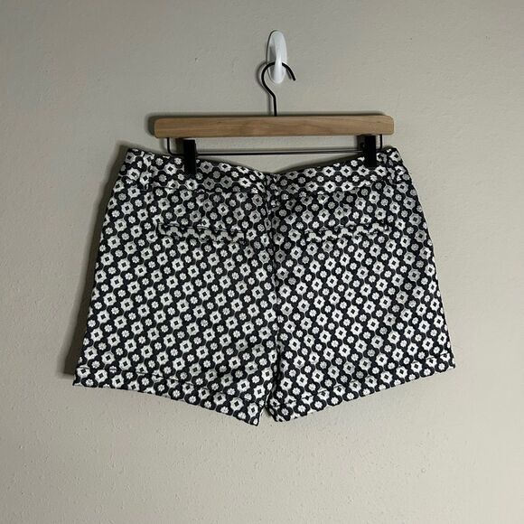Loft Geometric Print Flat Front Shorts Size 8 - Picture 2 of 13